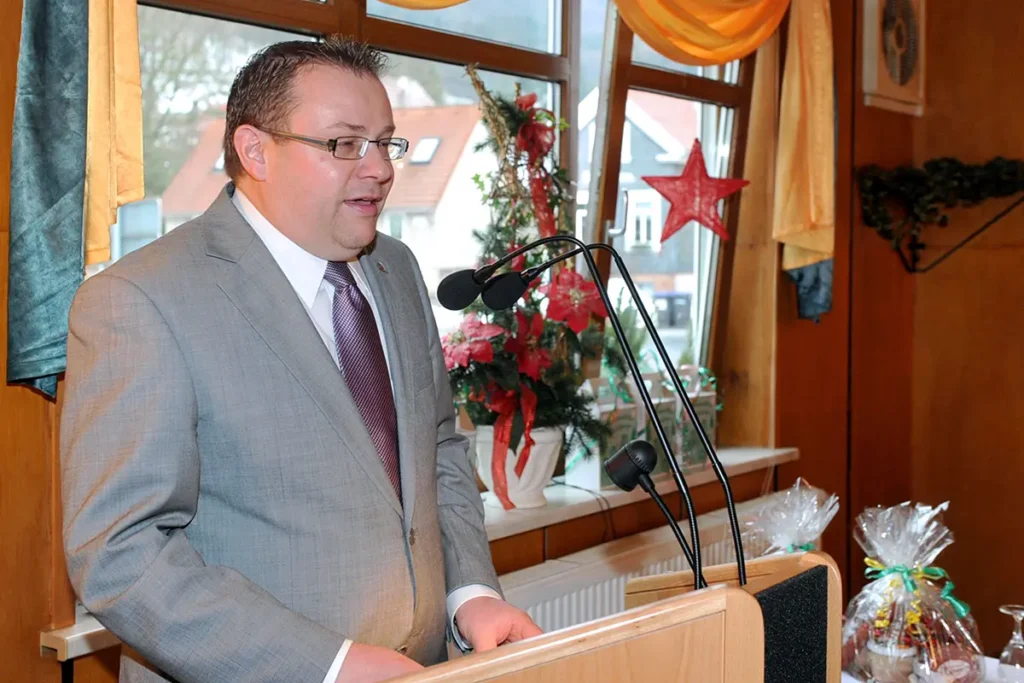 Torsten Widder hält eine Rede beim CDU-Neujahrsempfang in Zella-Mehlis 2011